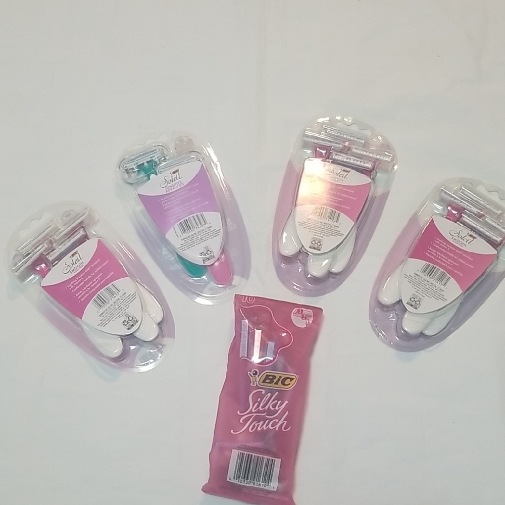 BIC Silky Touch Razors - Multi-Color Pack